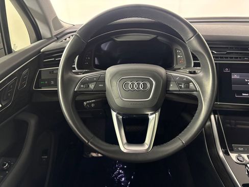 Used 2021 Audi Q7 3.0T Premium Plus w/ Premium Plus Package AWD/4WD image 17