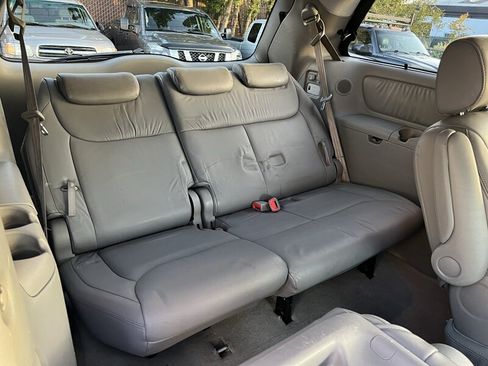 Used 2004 Toyota Sienna XLE AWD/4WD image 11