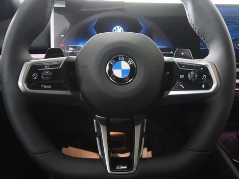 Used 2026 BMW 540i xDrive w/ M Sport Package image 21