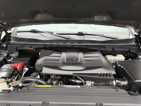 Used 2021 Nissan Titan Platinum Reserve w/ Moonroof Package image 16