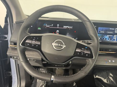 Used 2024 Nissan Ariya AWD image 21