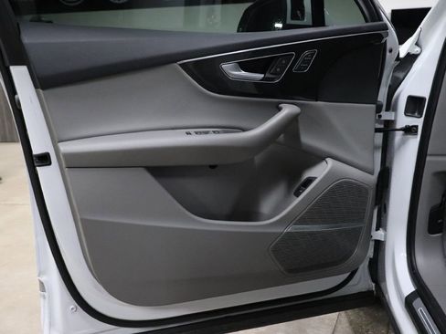 Used 2021 Audi Q7 3.0T Premium Plus w/ Premium Plus Package image 9