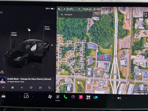 Used 2022 Tesla Model Y Long Range AWD/4WD image 19
