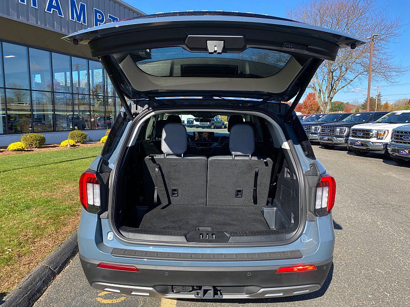 Used 2025 Ford Explorer Active w/ Active Comfort Package AWD/4WD image 9