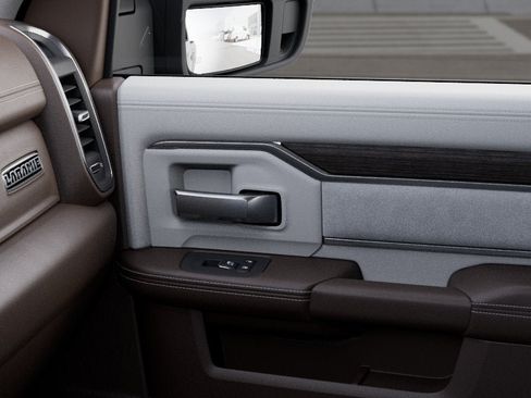 New 2025 RAM 2500 Laramie w/ Towing Technology Group AWD/4WD image 34