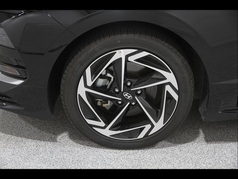 Certified 2026 Hyundai Sonata SEL AWD/4WD image 22