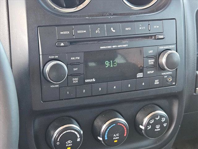 Used 2016 Jeep Patriot High Altitude FWD image 16