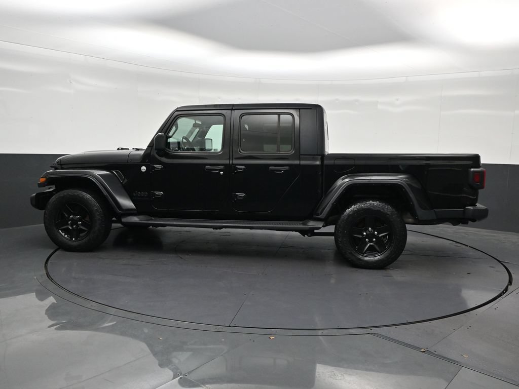 Used 2021 Jeep Gladiator Sport AWD/4WD image 2
