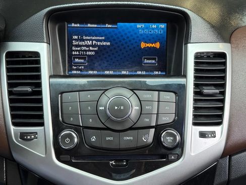 Used 2015 Chevrolet Cruze LT FWD image 33