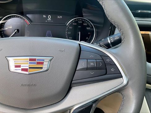 Used 2021 Cadillac XT5 Premium Luxury image 20