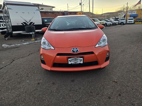 Used 2013 Toyota Prius C One image 2
