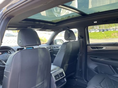 New 2026 Volkswagen Atlas Cross Sport SE FWD image 13