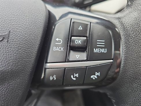 Used 2021 Ford Escape SE w/ SE Sport Appearance Package image 18