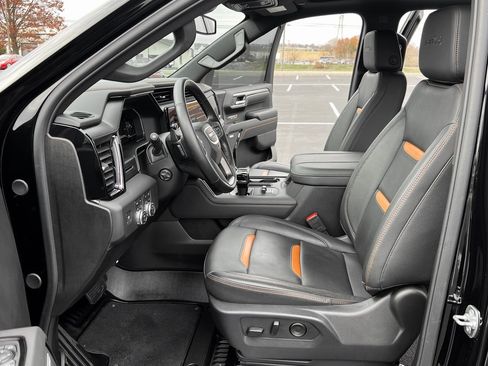 Used 2025 GMC Sierra 1500 AT4 w/ AT4 Preferred Package image 3