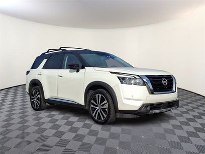 Used 2023 Nissan Pathfinder Platinum