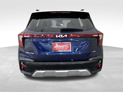 Used 2024 Kia Seltos SX AWD/4WD image 4