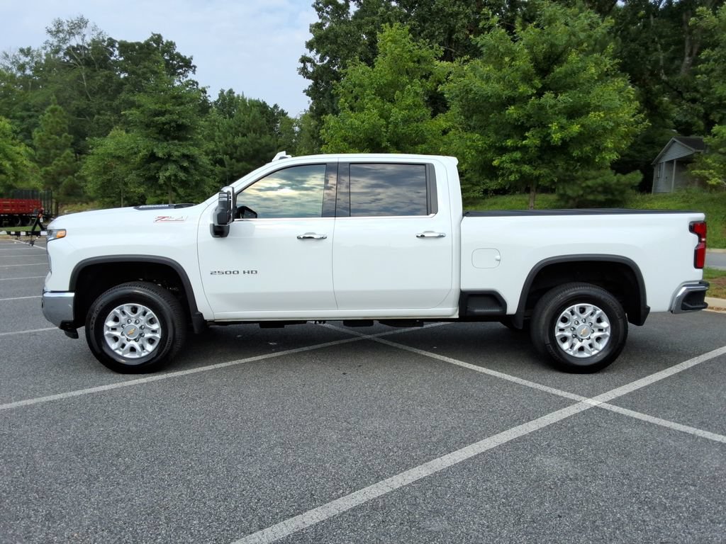 Certified 2025 Chevrolet Silverado 2500 LTZ w/ LTZ Plus Package AWD/4WD image 8