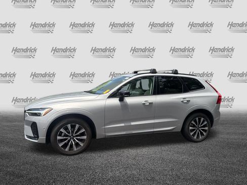 Used 2024 Volvo XC60 B5 Plus w/ Protection Package Premier AWD/4WD image 10