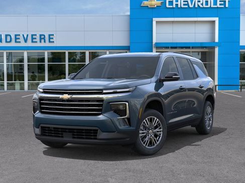 New 2026 Chevrolet Traverse LT AWD/4WD image 9
