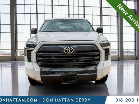 Used 2022 Toyota Tundra SR5 AWD/4WD image 23