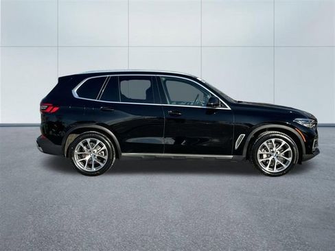 Certified 2023 BMW X5 xDrive40i image 5
