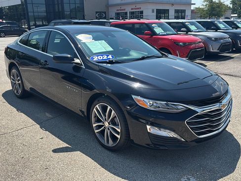 Used 2024 Chevrolet Malibu LT FWD image 1