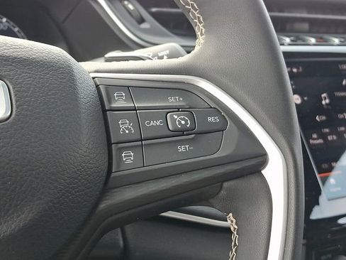 Used 2023 Jeep Grand Cherokee Altitude image 23