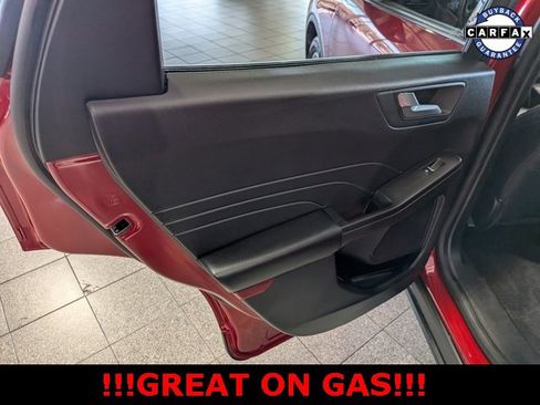 Used 2022 Ford Escape SEL w/ Class II Trailer Tow Package image 18