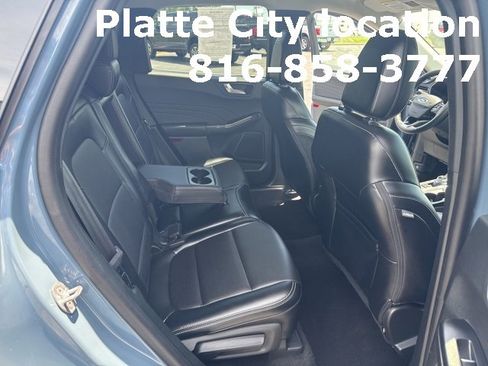 Used 2023 Ford Escape Platinum image 34