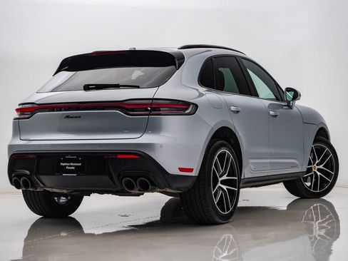 Certified 2026 Porsche Macan AWD/4WD image 11