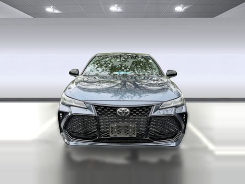 Used 2022 Toyota Avalon Touring w/ Advanced Safety Package FWD image 4