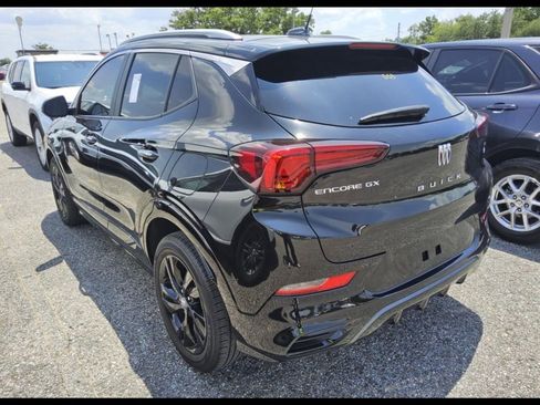 Used 2024 Buick Encore GX Sport Touring w/ Comfort Package FWD image 5