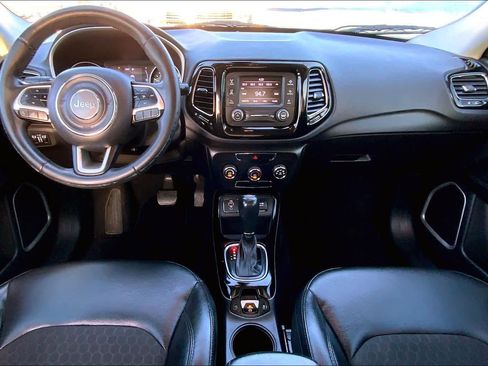 Used 2018 Jeep Compass Altitude image 12