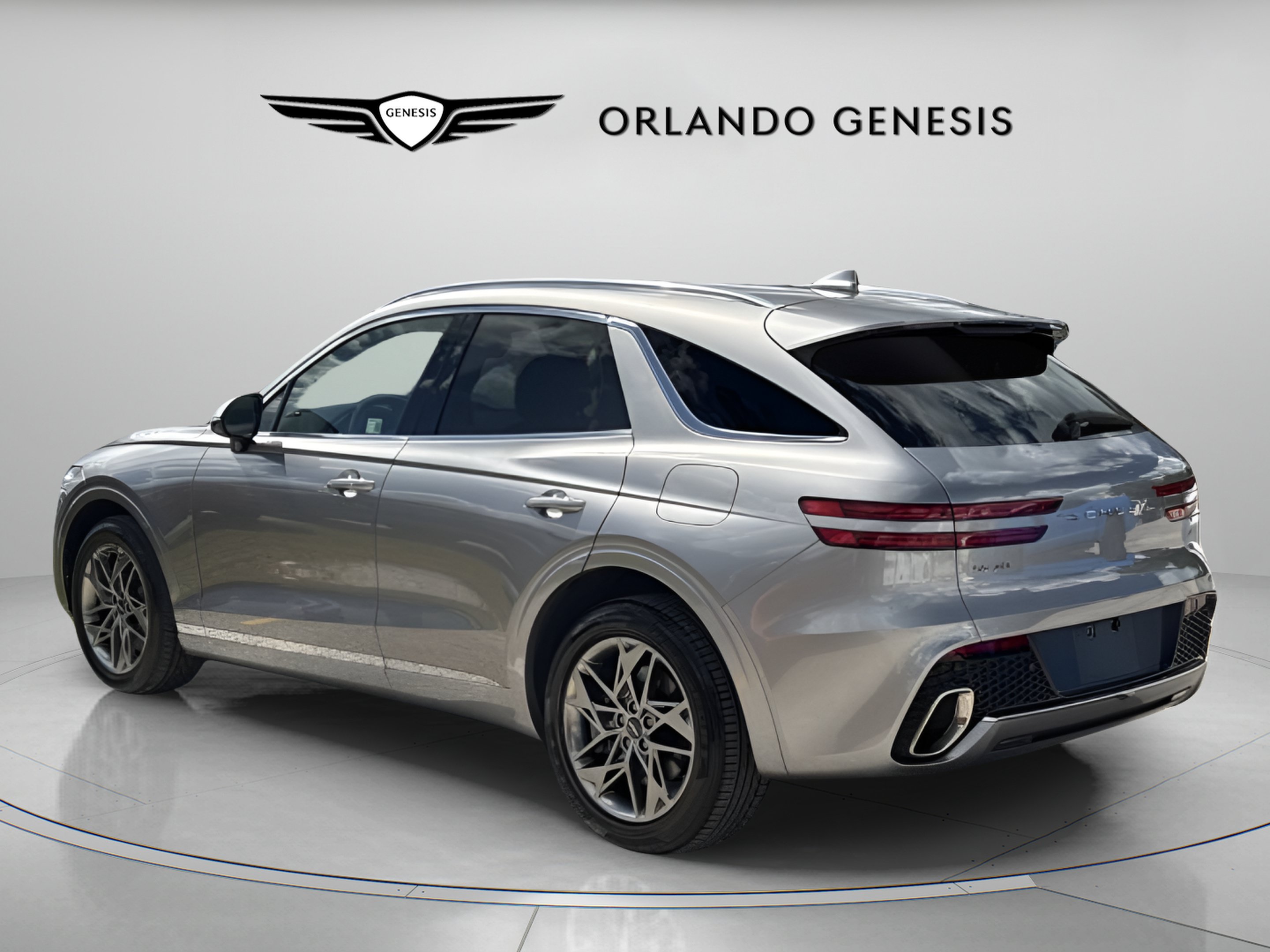 Used 2025 Genesis GV70 2.5T AWD/4WD image 5
