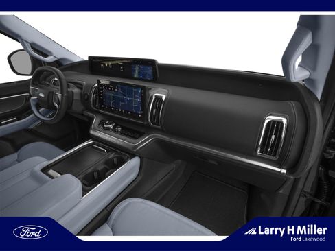 New 2025 Ford Expedition Platinum w/ Stealth Performance Package image 10