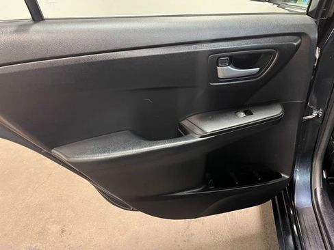 Used 2017 Toyota Camry LE image 14