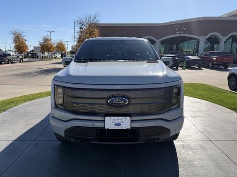 Used 2023 Ford F150 Lightning Lariat image 2