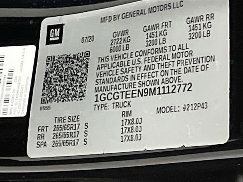 Used 2021 Chevrolet Colorado ZR2 w/ ZR2 Midnight Special Edition AWD/4WD image 31