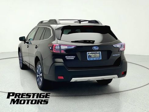 Used 2023 Subaru Outback Limited AWD/4WD image 6