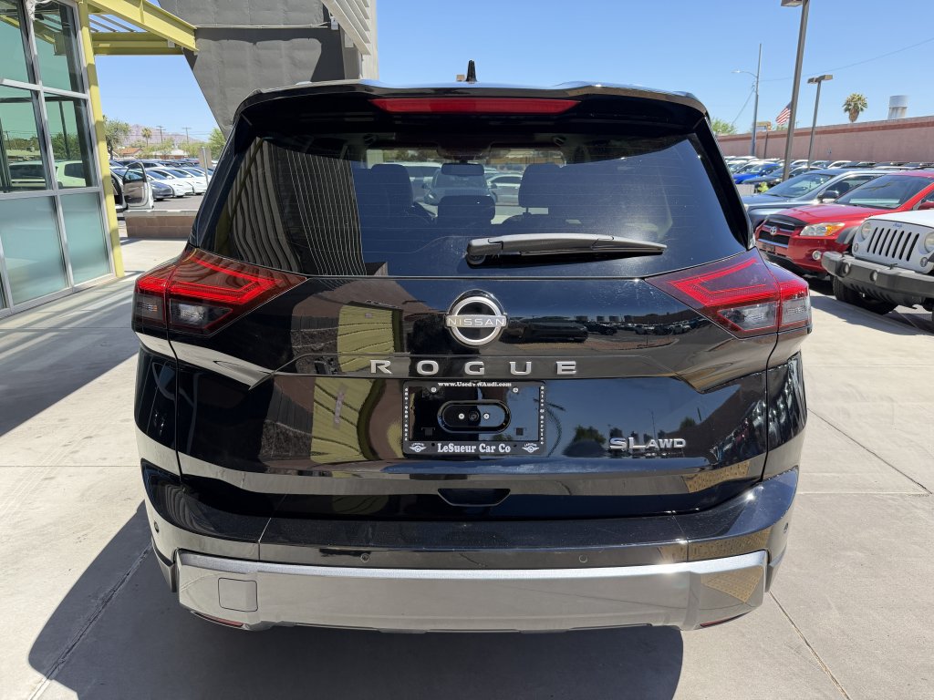 Used 2025 Nissan Rogue SL w/ SL Premium Package AWD/4WD image 13