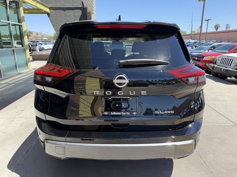 Used 2025 Nissan Rogue SL w/ SL Premium Package AWD/4WD image 13
