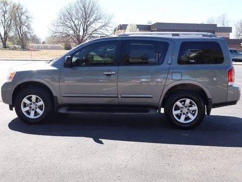 Used 2015 Nissan Armada SV image 9