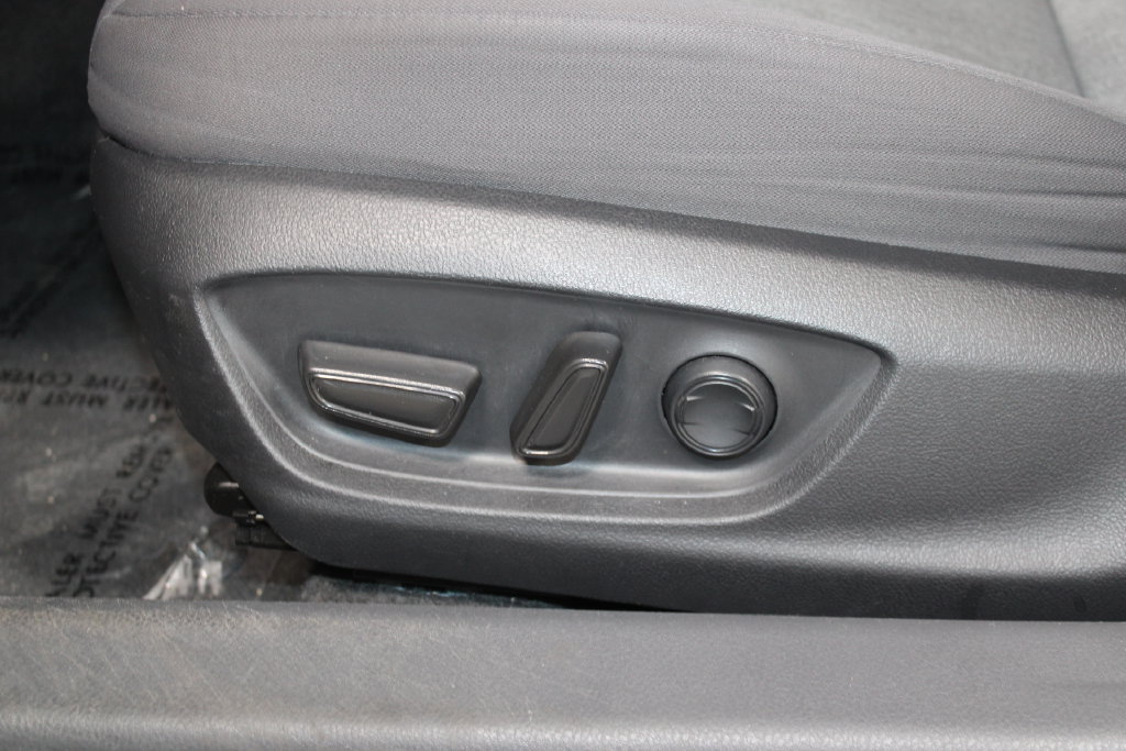 Used 2022 Toyota Camry LE FWD image 29