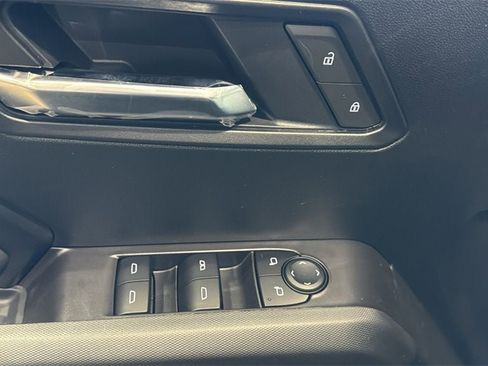 New 2025 GMC Canyon Elevation w/ Convenience Package image 21