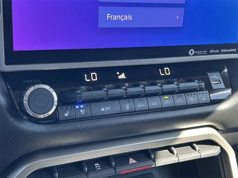 Used 2023 Toyota Tundra Limited image 33