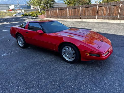 Used 1996 Chevrolet Corvette Coupe image 6