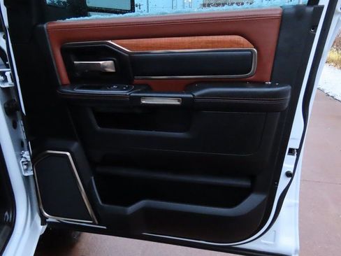 Used 2024 RAM 2500 Limited w/ Safety Group image 12