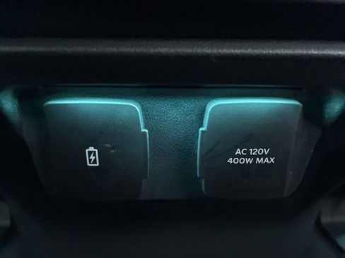 Used 2023 Ford F150 Lariat w/ Equipment Group 502A High image 30