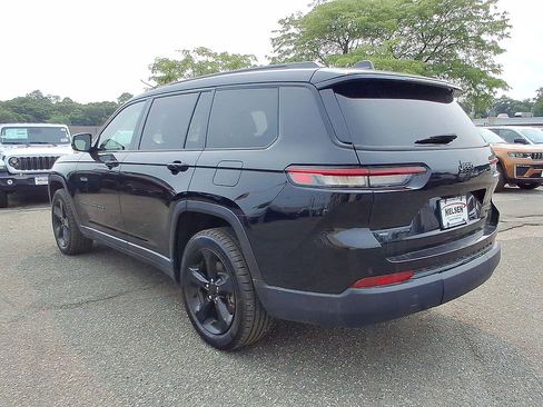 Used 2023 Jeep Grand Cherokee L Limited w/ Black Appearance Package AWD/4WD image 28