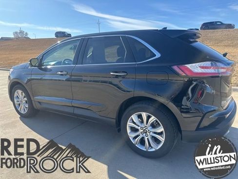 Used 2024 Ford Edge Titanium AWD/4WD image 4